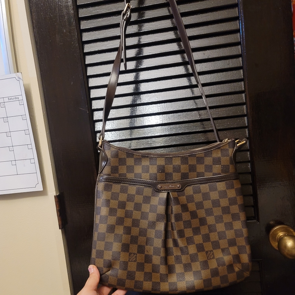 LOUIS VUITTON SHOULDER BAG